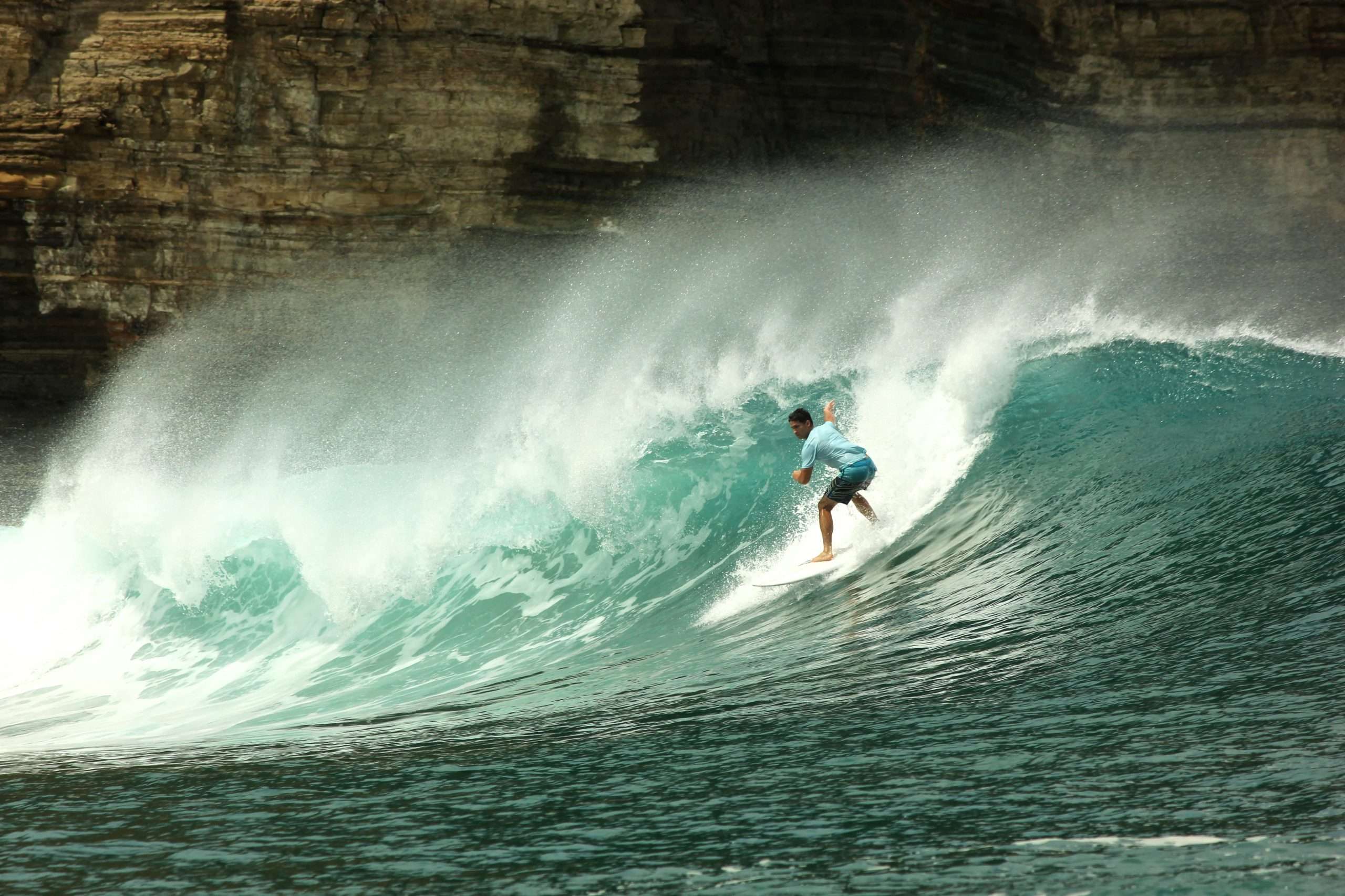 Giant's Foot Surf Tours business image in El, Gigante